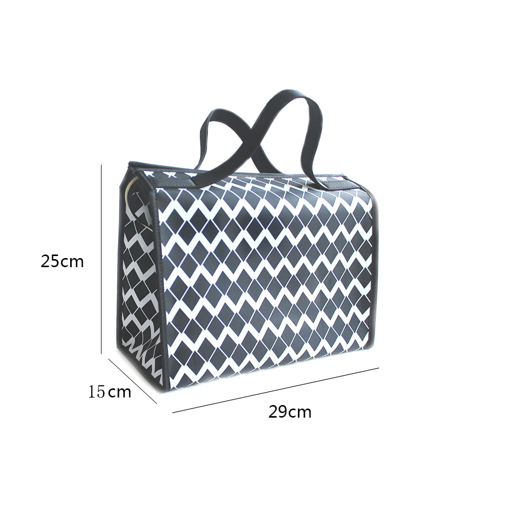 3339 Black-White Diamond Pattern Waterproof Toiletry Bag