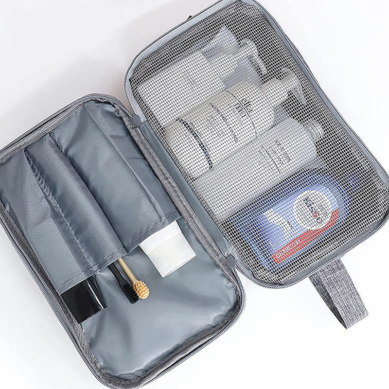 The Growing Popularity and Advantages of Women Cosmetic Bags