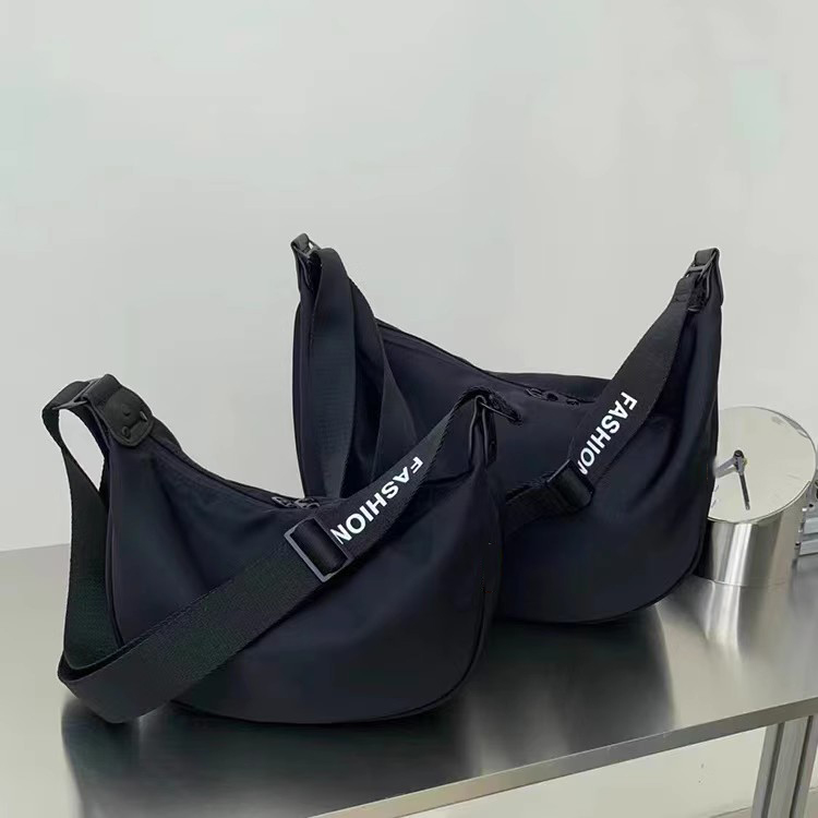 BD-GM175 Black Oxford Cloth Waterproof Zipper Crossbody Bag